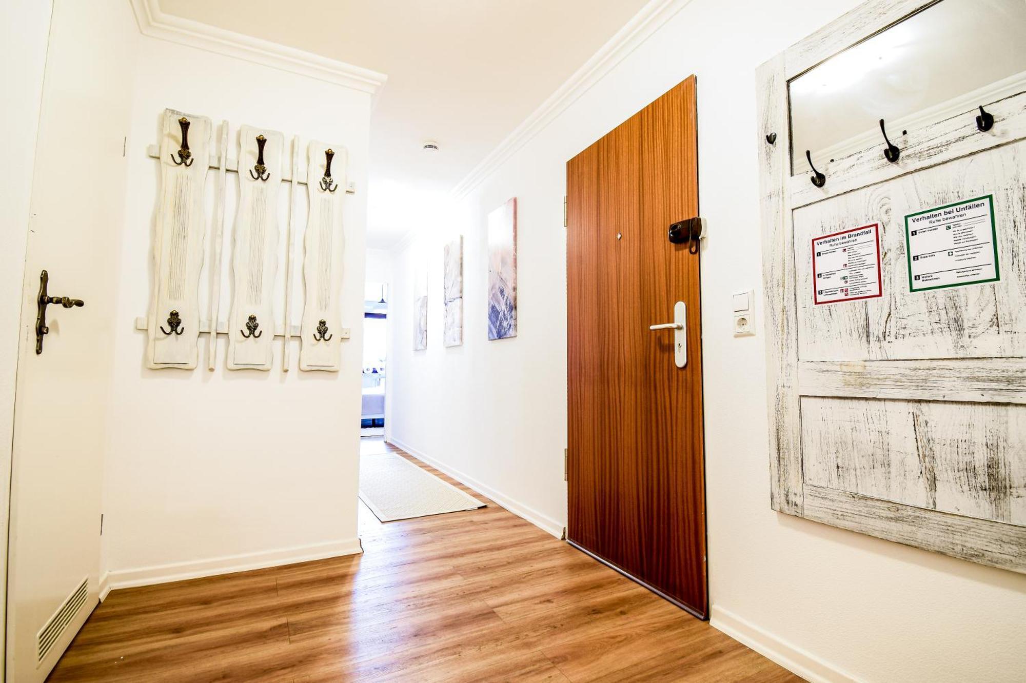 Scandic-Apartment - Balkony & Garage, 3Z, 80M2 プフォルツハイム エクステリア 写真